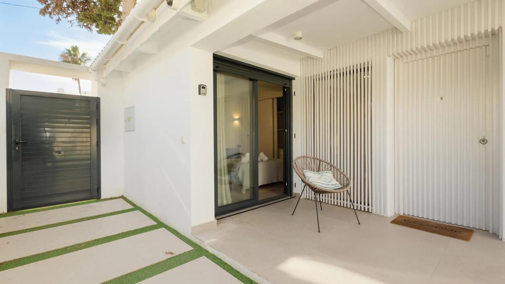 Villa With Minimalist Decor, Pool And Bbq, Two Minutes' Walk From Costabella Beach Marbella Spain